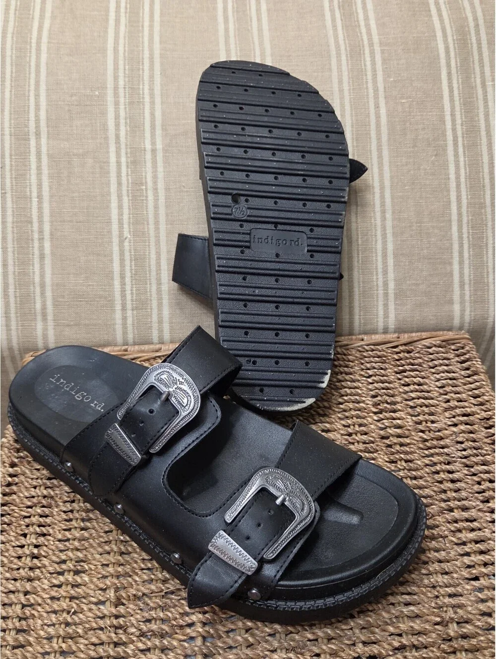 indigo rd. Black Leather Double Buckle Slide Sandals Adjustable Straps 7.5
